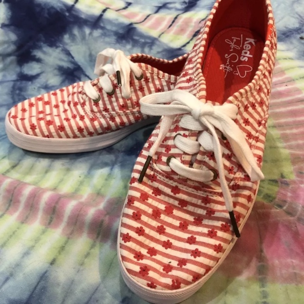 Taylor Swift Red Keds Size 8